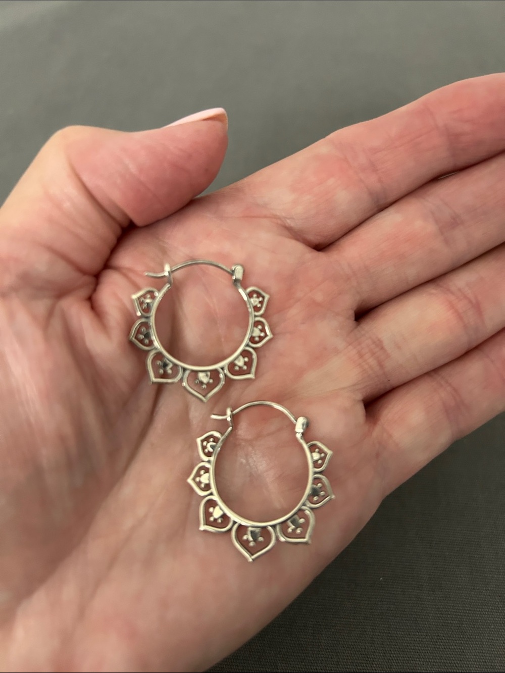 Martha Jackson (UK) Sterling Silver Marrakesh Hoops - Picture 2 of 6